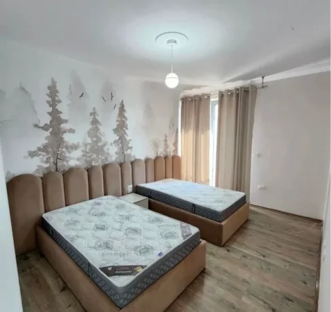 Tirane, jap me qera apartament 2+1 Kati 3, 120 m² 700 € (Don bosko)