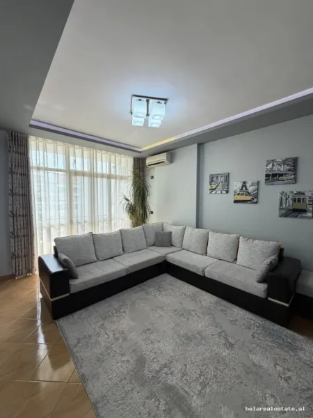 Tirane, jepet me qera 2+1+Ballkon Kati 5, 115 m² 550 € (Sokrat Miho)