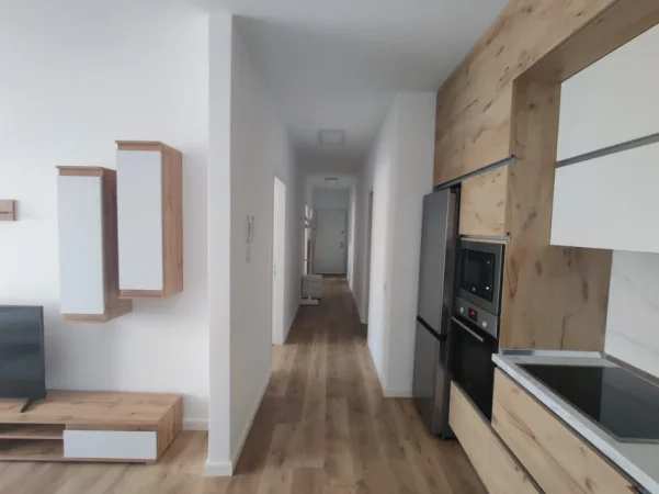 Tirane, jepet me qera apartament 2+1+2 ,Kati 2, 105 m² 750 € (QUARTUM RESIDENCE , RRUGA PANORAMA)