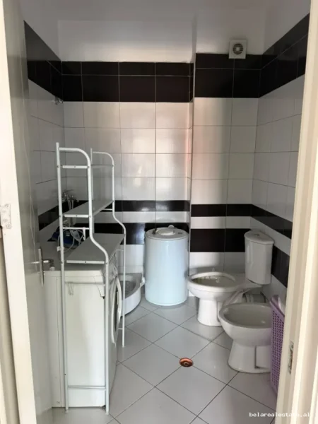 Tirane, jepet me qera apartament 2+1+Ballkon Kati 3, 114 m² 470 € (Astir)