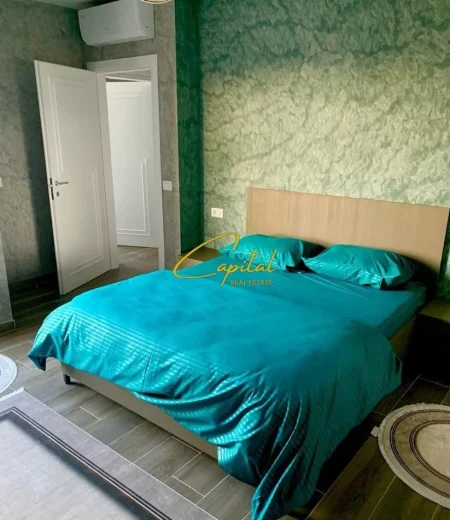 Tirane, jepet me qera apartament 3+1 Kati 9, 120 m² 1.000 € (RRUGA E DIBRES)