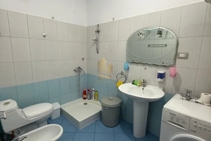 Tirane, jepet me qera apartament 2+1+Ballkon Kati 1, 100 m² 500 € (Astir)