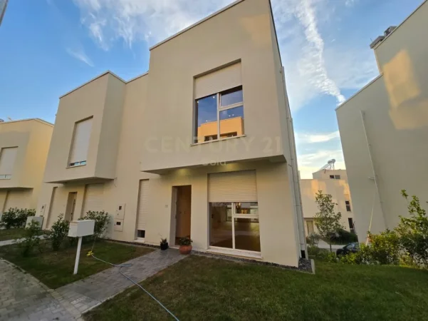 Tirane, shitet Vile 4+1+Aneks+Ballkon Kati 3, 311 m² 480.000 € (FARKE)
