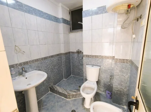 Tirane, shitet apartament 2+1+Aneks+Ballkon Kati 2, 78 m² 134.700 € 