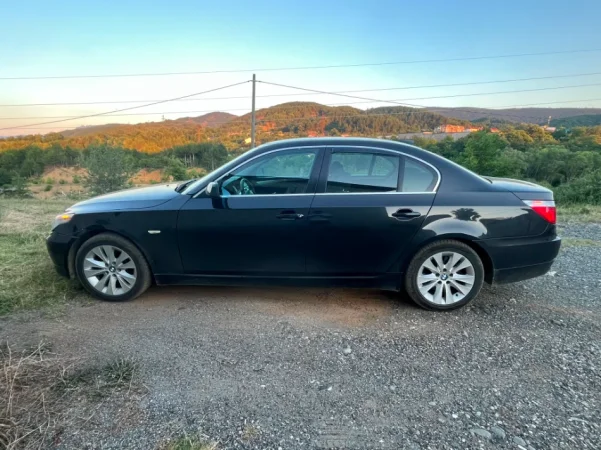 OKAZION Tirane, shitet makine Bmw 520 D Nafte, e zeze automatik Kondicioner 370.000 km 3200 €