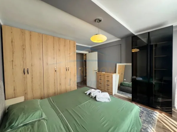 Tirane, shitet apartament 1+1 Kati 6, 61 m² 250.000 € (BLLOKU)