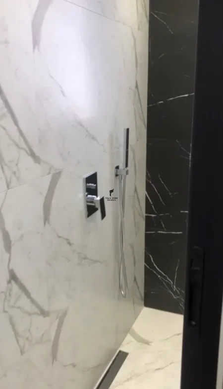 Tirane, shitet apartament 1+1 Kati 5, 50 m² 120.000 € (PAZARI I RI)