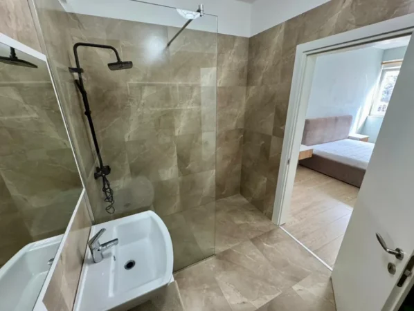 Tirane, shitet apartament 2+1 Kati 4, 105 m² 278.000 € (Liqen i thate)