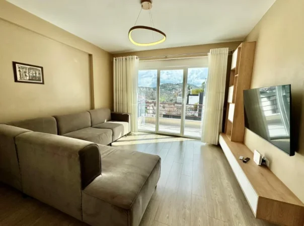 Tirane, shitet apartament 2+1 Kati 4, 105 m² 278.000 € (Liqen i thate)