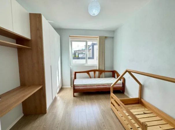 Tirane, shitet apartament 2+1 Kati 4, 105 m² 278.000 € (Liqen i thate)