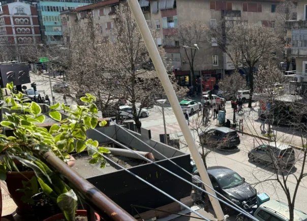 Tirane, shitet  Ne Bllok 2+1 Kati 4, 65 m² 277.000 € (blloku, atrigiano)