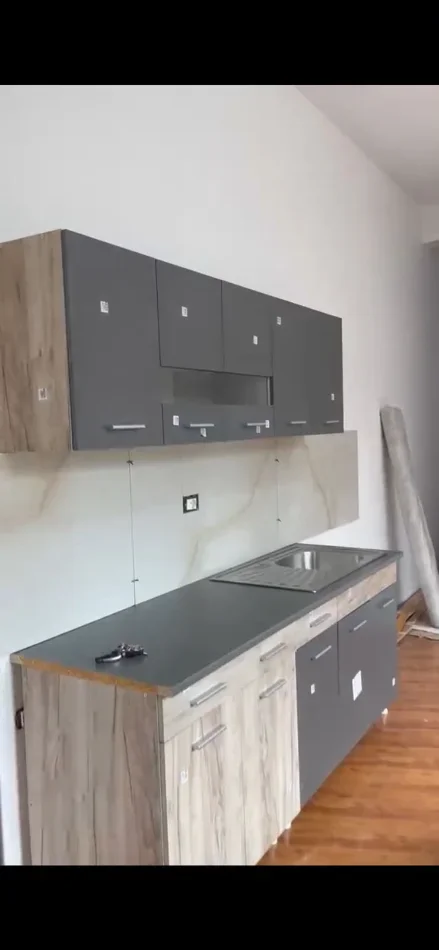 Tirane, jepet me qera apartament , 62 m² 465 € 