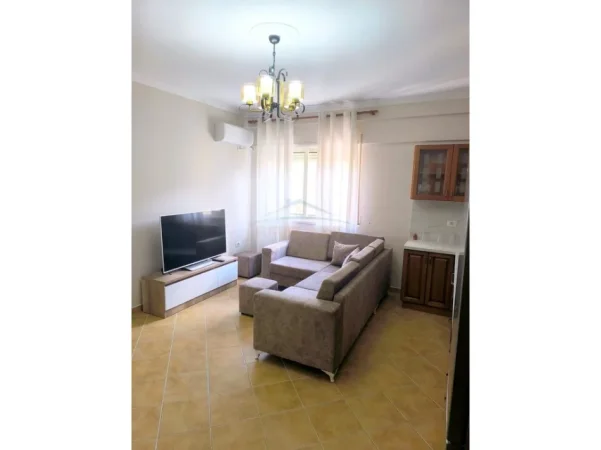Tirane, shitet apartament 2+1+Ballkon Kati 4, 91 m² 160.500 € (Fresku)