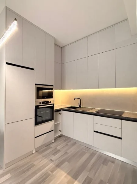 Tirane, jepet me qera apartament 1+1+Ballkon Kati 2, 70 m² 750 € (Vasil Shanto/Bulevardi Gjergj Fishta)