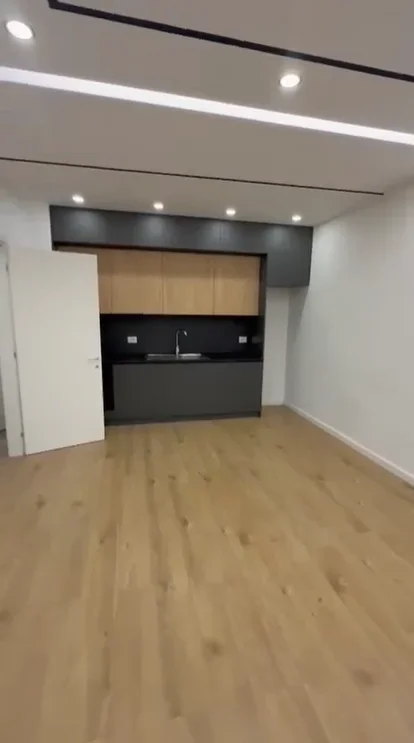 Tirane, jepet me qera 1+1 Kati 3, 68 m² 450 € (Astir,rezidenca Klensi)