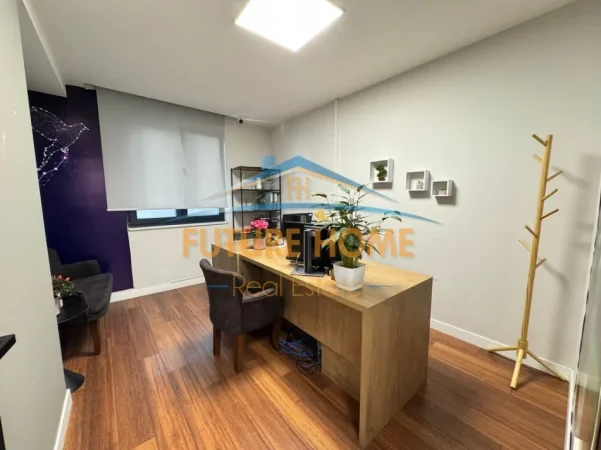 Tirane, shitet ambjent biznesi Kati 1, 130 m² 380.000 € (Shallvaret)