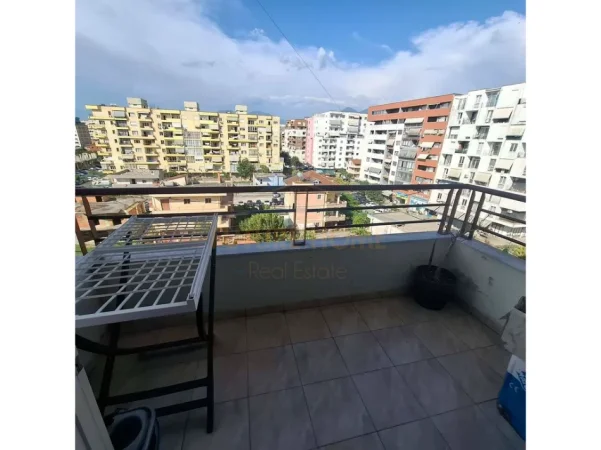 Tirane, shitet apartament 2+1 Kati 5, 81 m² 142.000 € (Rruga Astrit Losha, Unaza e Re)