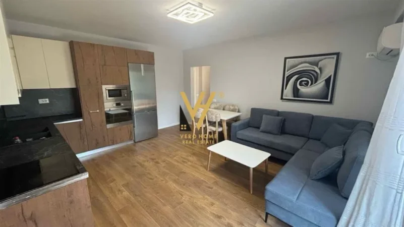 Tirane, jepet me qera apartament 1+1+Ballkon Kati 6, 68 m² 540 € (5 MAJI)