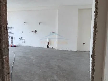 Tirane, shitet apartament 2+1 Kati 9, 93 m² 156.000 € (ALI DEM ,RRUGA PASHO HYSA)