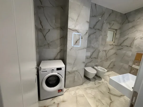 Tirane, jepet me qera apartament 1+1 Kati 1, 65 m² 450 € (Afer Rezidences Kadiu, Ali Demi)