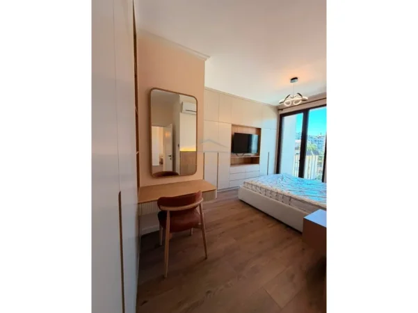 Tirane, jepet me qera apartament 2+1+Ballkon Kati 5, 114 m² 2.000 € (Altana Luxury Residence, Rruga e Kosovarëve)