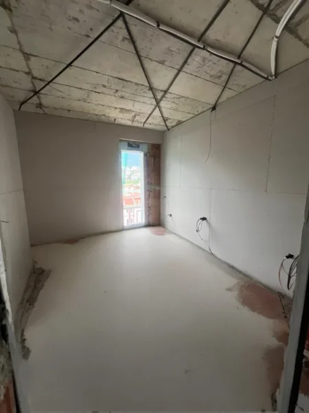 Tirane, shitet apartament 2+1+Aneks+Ballkon Kati 6, 109 m² 172.799 € 