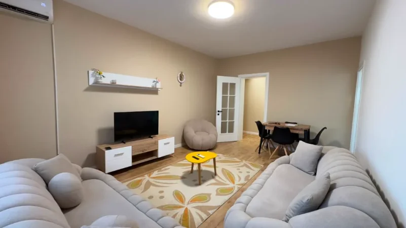 Tirane, jepet me qera apartament 2+1 Kati 4, 93 m², (Brryl)