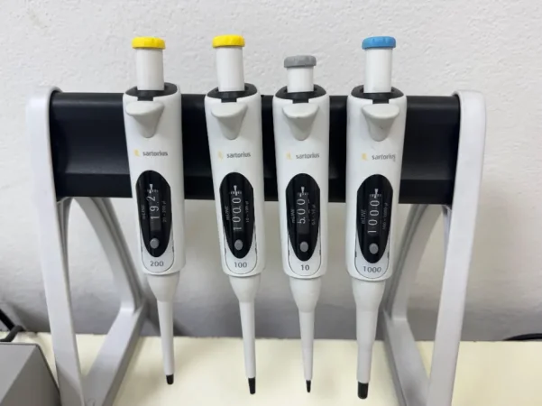 Tirane, shes pajisje mjekesore Cell Counter Mythic 18,Urinometer...   5.700 €