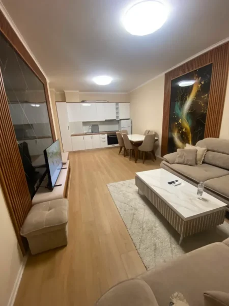 Tirane, jepet me qera apartament 2+1 Kati 4, 196 m² 600 € (YZBERISHT)