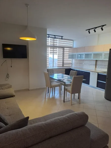 Tirane, jepet me qera apartament 2+1 Kati 2, 100 m² 800 € (RRUGA E KOSOVAREVE)