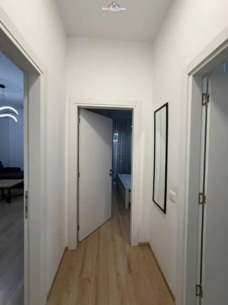Tirane, jap me qera apartament 1+1+Ballkon Kati 2, 65 m² 620 € (Farmacia 10, Kompleksi Arlis)