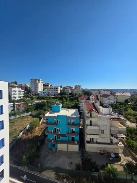 Tirane, jepet me qera apartament 1+1+Ballkon Kati 9, 55 m² 350 € (Pasho Hysa)