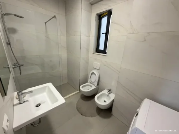 Tirane, jap me qera apartament 2+1 Kati 6, 110 m² 860 € (Kompleksi Erli, Porcelan)