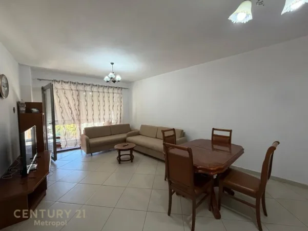 Tirane, jepet me qera apartament 1+1 Kati 5, 93 m² 550 € (Rruga e Dibres)