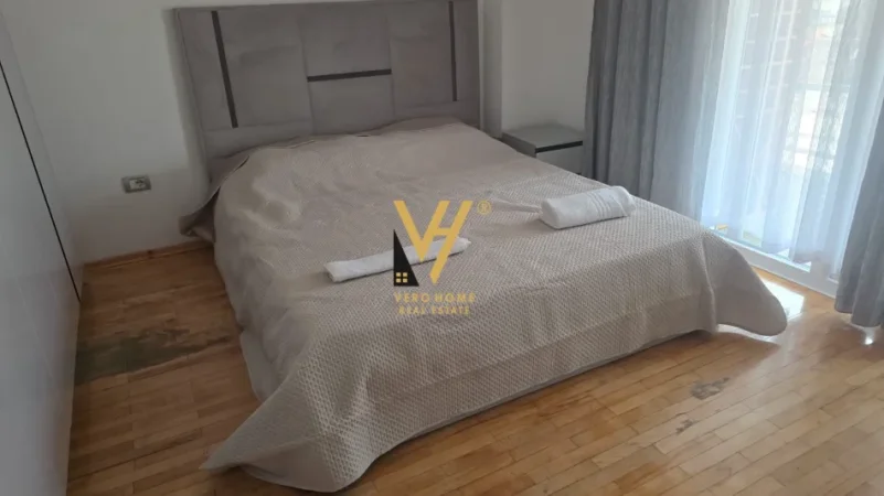 Tirane, jepet me qera apartament 2+1+Ballkon Kati 5, 100 m² 1.200 € (RRUGA E ELBASANIT)