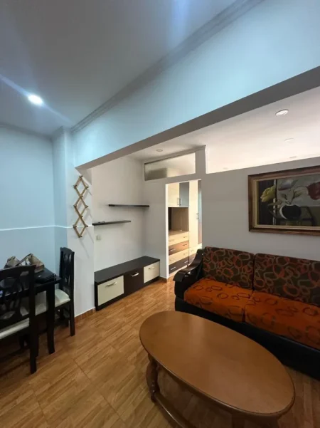 Tirane, shitet apartament 1+1+Aneks+Ballkon Kati 2, 73 m² 95.000 € (zogu i zi)