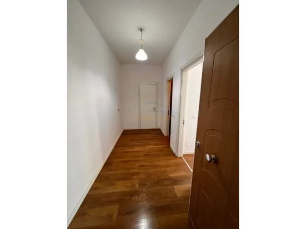 Qera, Apartament 3+1+2, Komuna Parisit Kika 2 0696069906