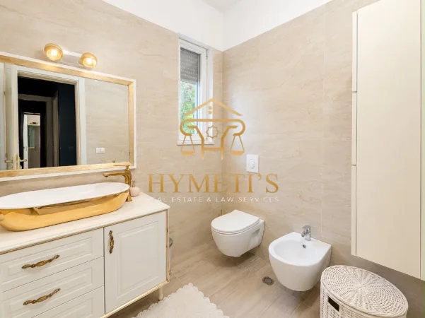 Gjiri Lalezit | Hamallaj, shitet Vile Vile 2 Katshe , 145 m² 580.000 € (Lura 3, Gjiri i Lalëzit)