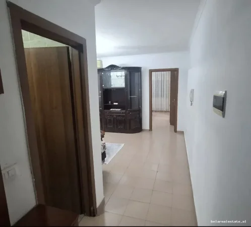 Tirane, jepet me qera apartament 1+1+Ballkon Kati 9, 68 m² 530 € (Medar Shtylla)