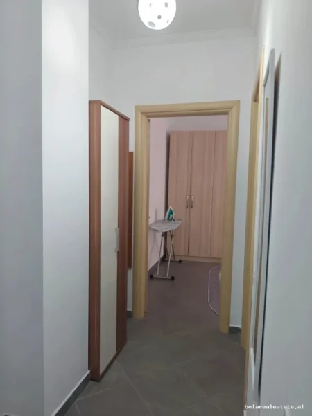 Tirane, jepet me qera apartament 1+1+Ballkon Kati 4, 70 m² 630 € (Ndre Mjeda)