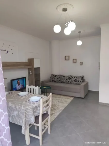 Tirane, jepet me qera apartament 1+1+Ballkon Kati 4, 70 m² 630 € (Ndre Mjeda)