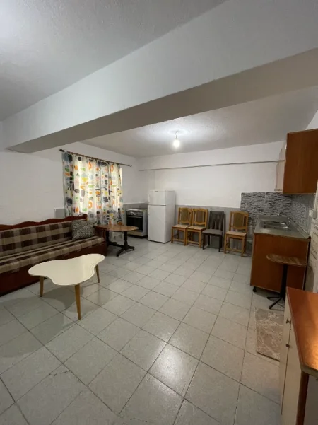 Tirane, jepet me qera apartament 1+1 Kati 1, 52 m² 220 € (Astir)