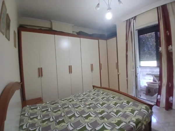Tirane, jepet me qera apartament 1+1 Kati 4, 72 m² 530 € (Fondi Besa ,Rruga Dritan Hoxha)