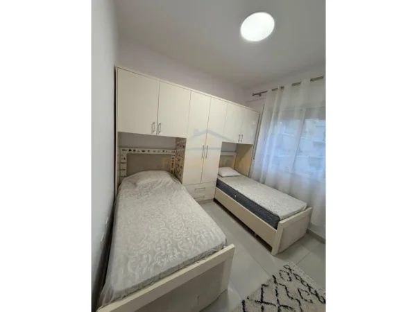 Qera, Apartament 2+1, Golden Park Tirana 0696069906