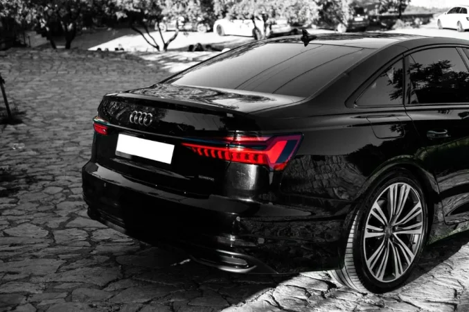 Tirane, shes makine Audi A6 Nafte, e zeze automatik Klima 158.000 km 25.500 €