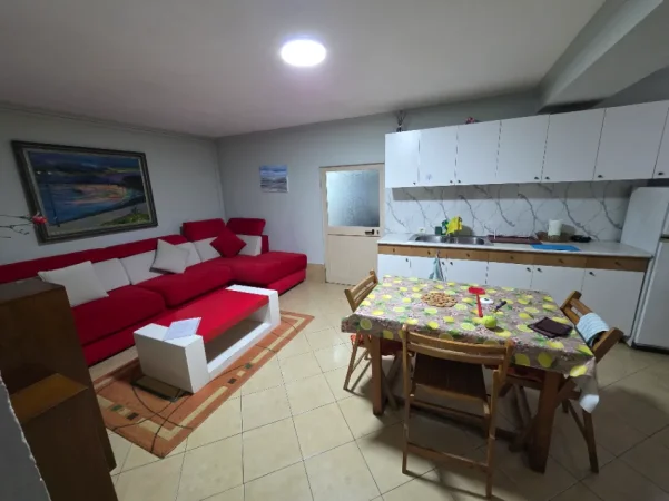 Shqiperi, jepet me qera shtepi 1+1 Kati 0, 60 m² 480 €