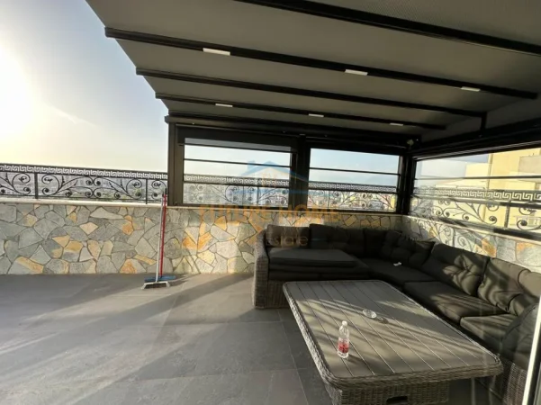 Tirane, jepet me qera apartament 2+1+Ballkon , 200 m² (Prane Kompleksit Delijorgji)