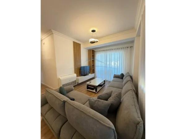 Tirane, jepet me qera apartament 2+1 Kati 4, 102 m² 600 € 