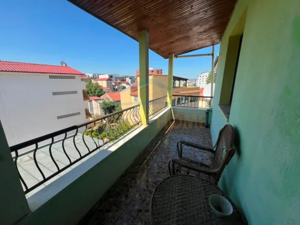 shitet apartament Vile 3 Katshe+ Truall, Kati 3, 457 m² 500.000 € (PRANE KOMPLEKSIT GRAND)