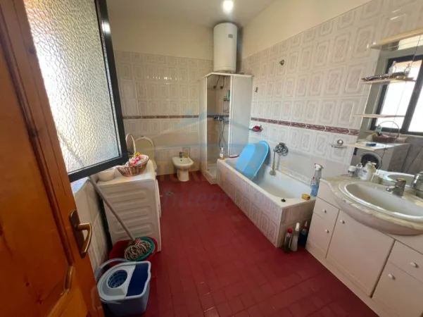 shitet apartament Vile 3 Katshe+ Truall, Kati 3, 457 m² 500.000 € (PRANE KOMPLEKSIT GRAND)